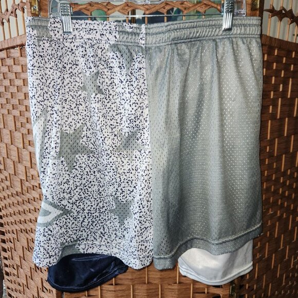 Wilson Dallas Cowboys Mens Mesh Shorts - Vintage - Size XL - Picture 2 of 3